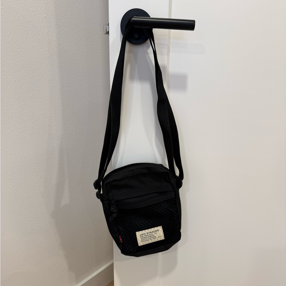 Levi’s vintage crossbody bag